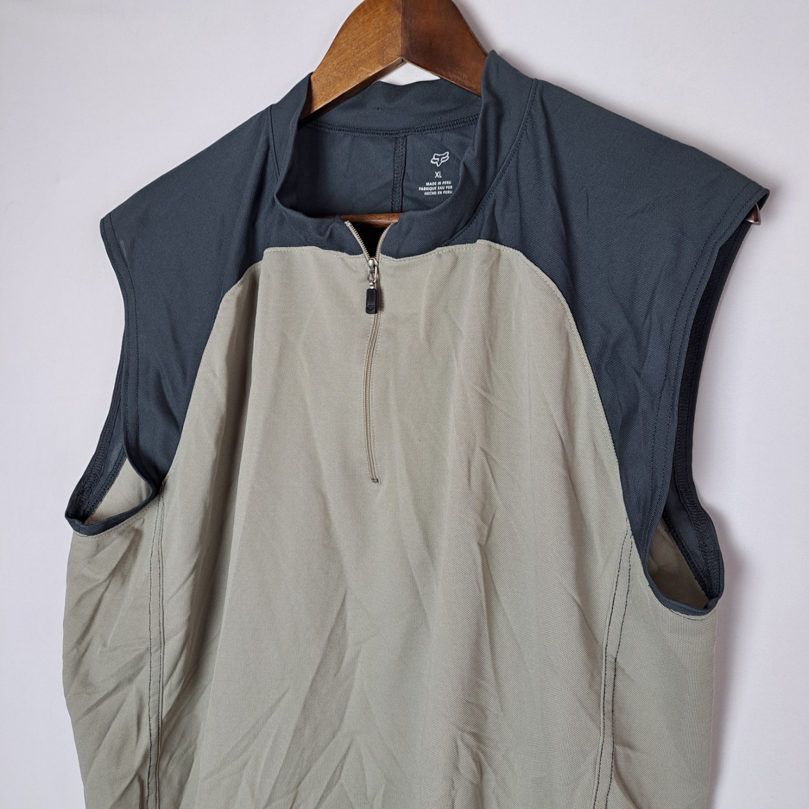 Fox Racing Cycling Jersey Mens XL Beige Gray Sleeveless 1/4 Zip Logo Back Pocket