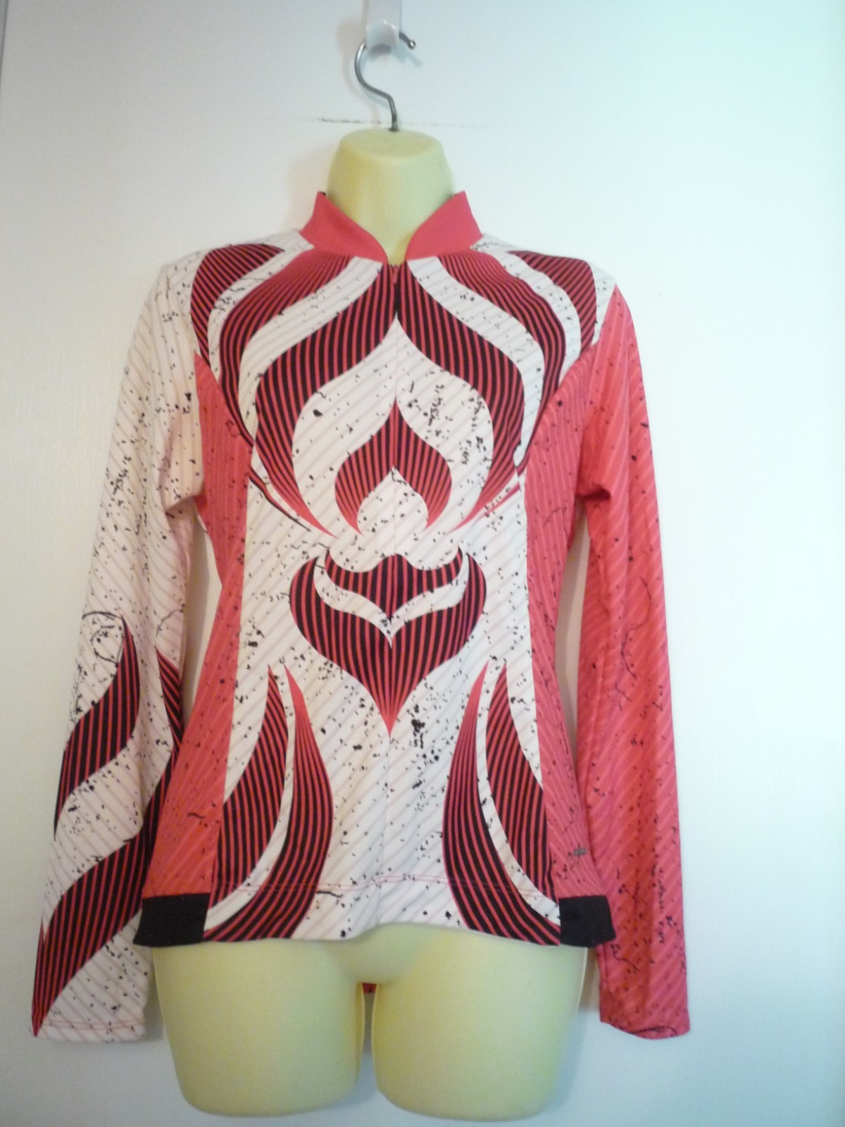 SHE BEEST CYCLE JERSEY-SZ MED-LONG SLEEVE–ZIP FRONT=3 POCKET BACK-HIGH NECK