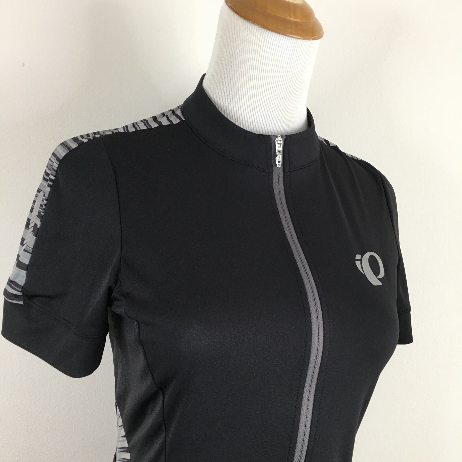 PEARL IZUMI Elite Womens sz Small/Medium Multi-Color Short Sleeve Cycling Shirt
