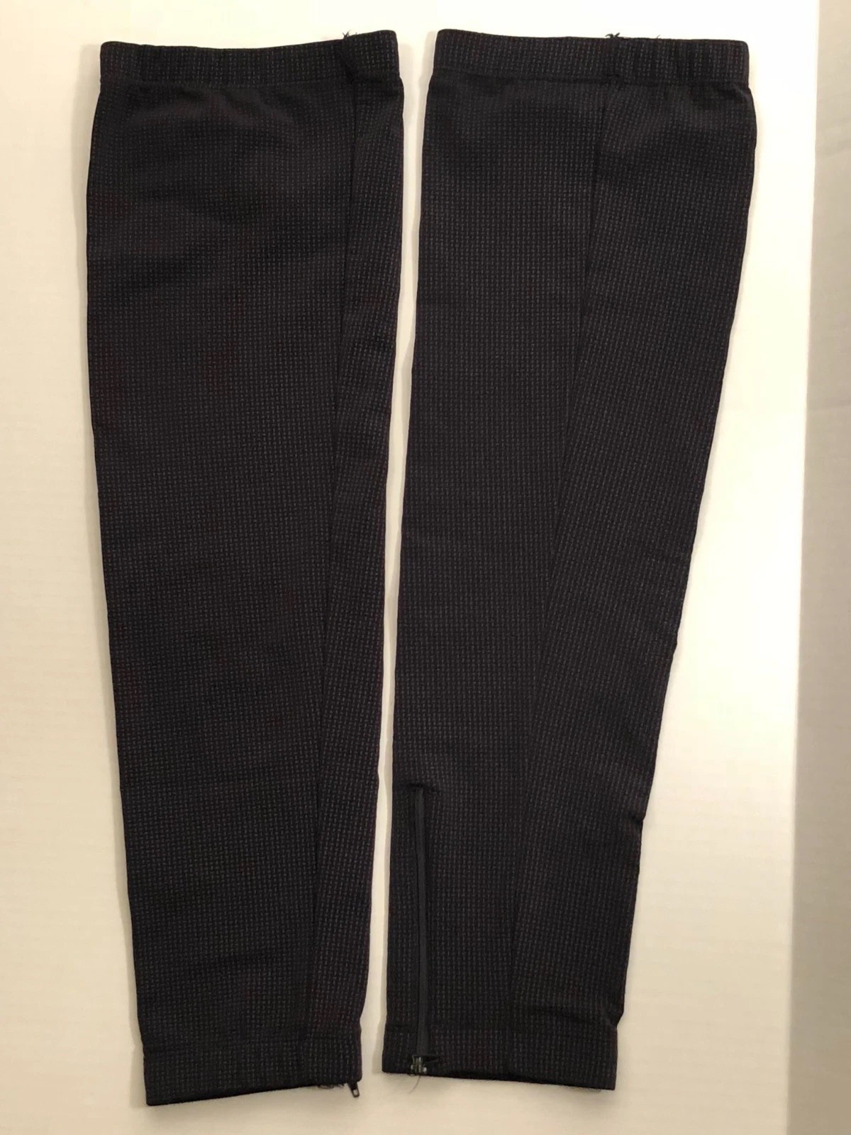 IllumiNITE Men’s Black Calf Compression Sleeves Cycling Sports Size Large