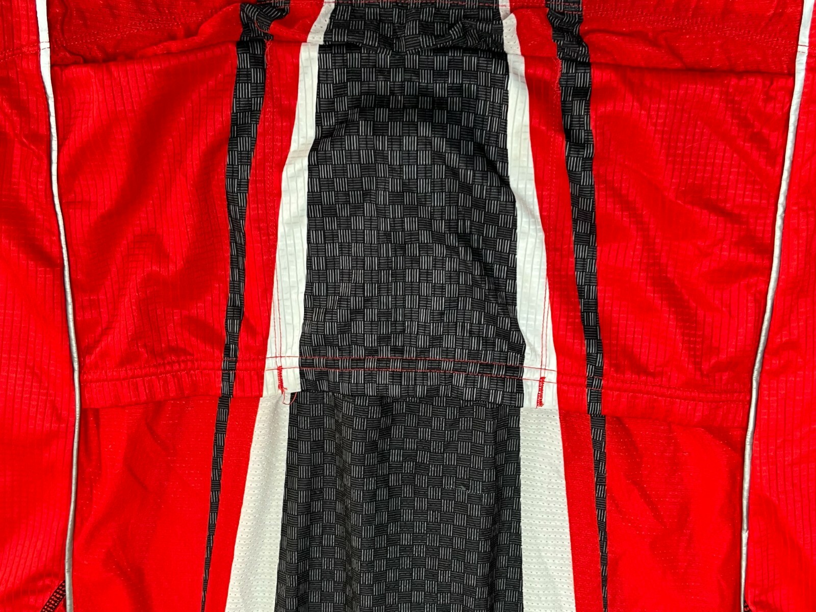 Bontrager Medium Full Zip Cycling Jersey Waist grippers S/S Reflective Pockets