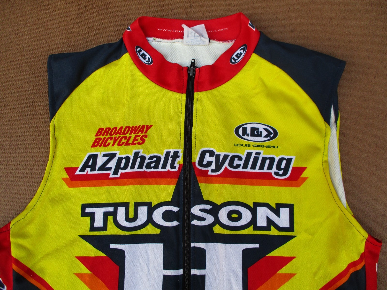 AZphalt Cycling Club Garneau Sleeveless Jersey, Riding Shirt, 41 inch chest
