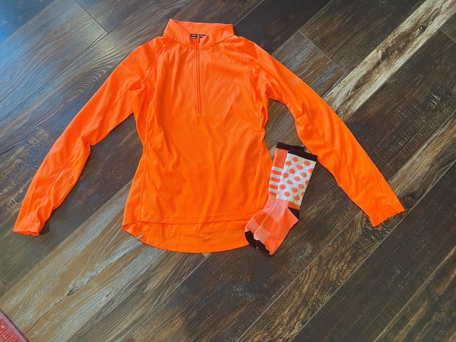 Canari women’s M Cycling Jersey Orange Solid Long Sleeve 1/4 Zip High Neck