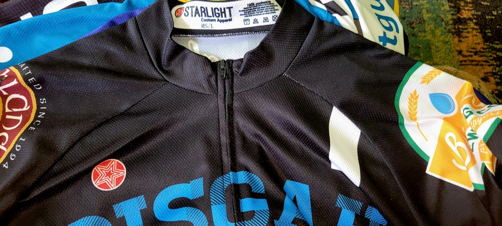 4 Cycling Jersey’s Women’s XL L Great Condition Various Brands Lot