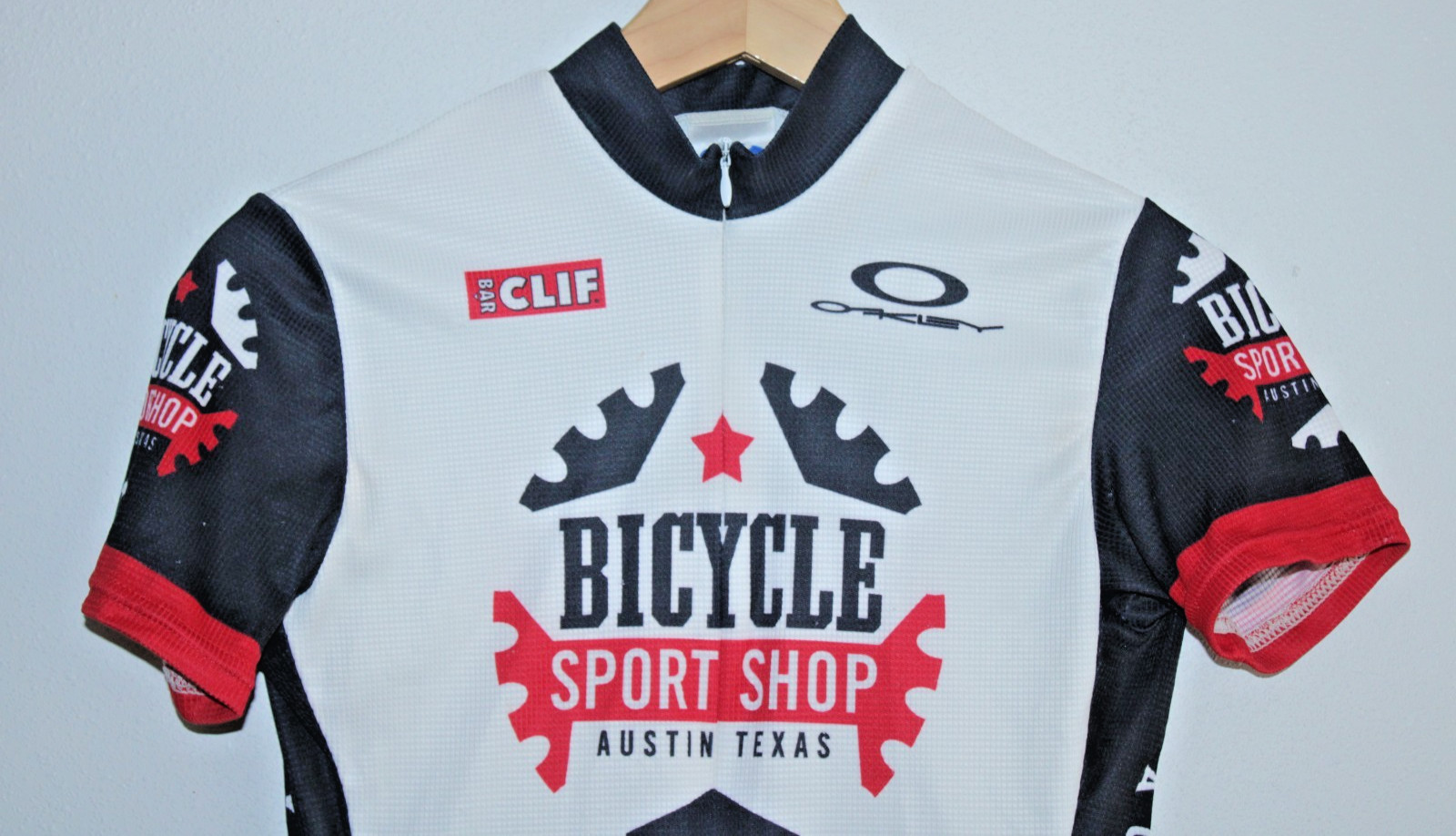 Voler Men’s Cycling Jersey Small Rear Pockets 36″ Chest 21/24″ T2B 30″ Waist MTB