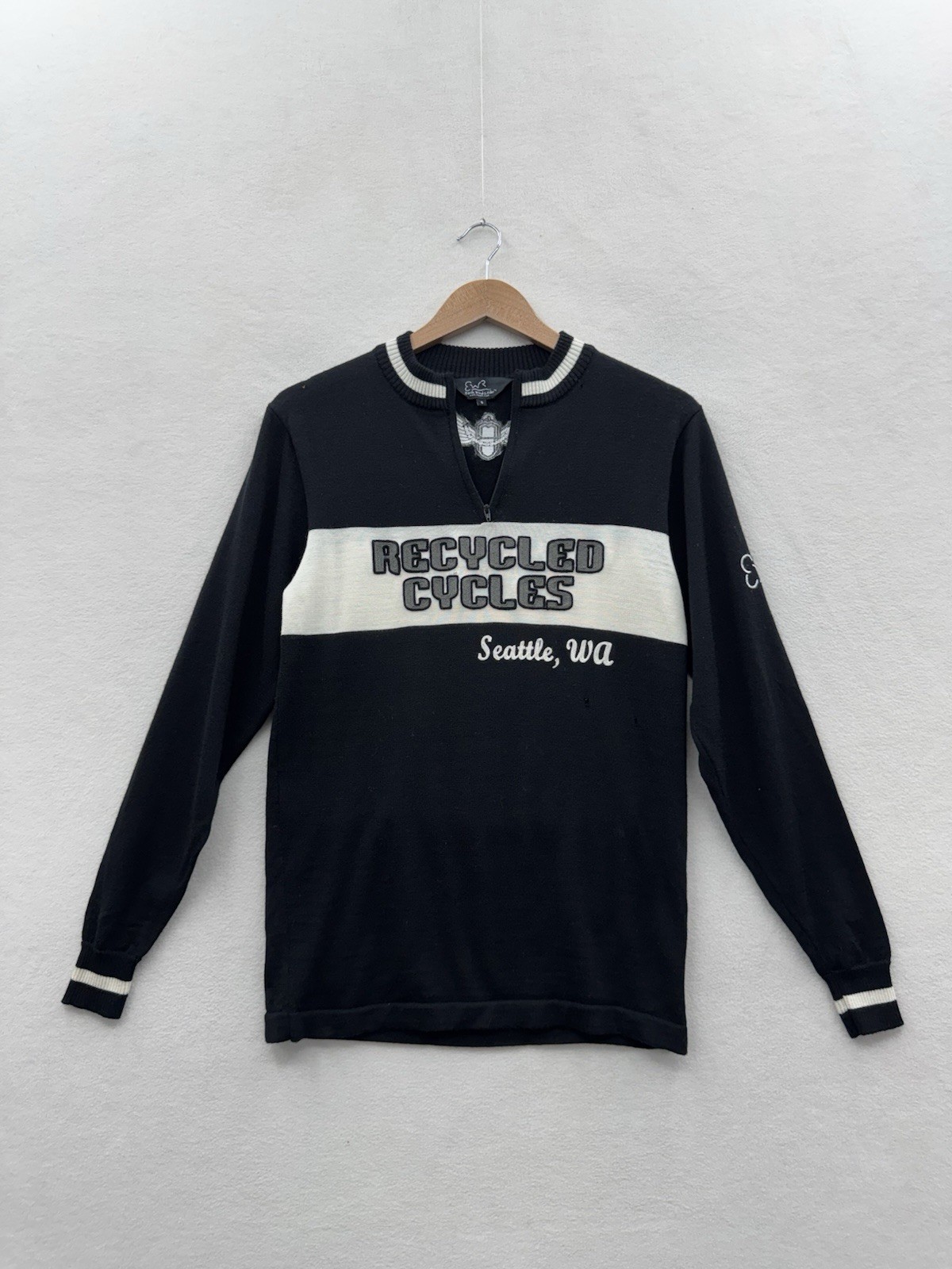 RARE VTG Earth Wind & Rider Small 100% Wool 1/4 Zip Cycling Jersey Black White