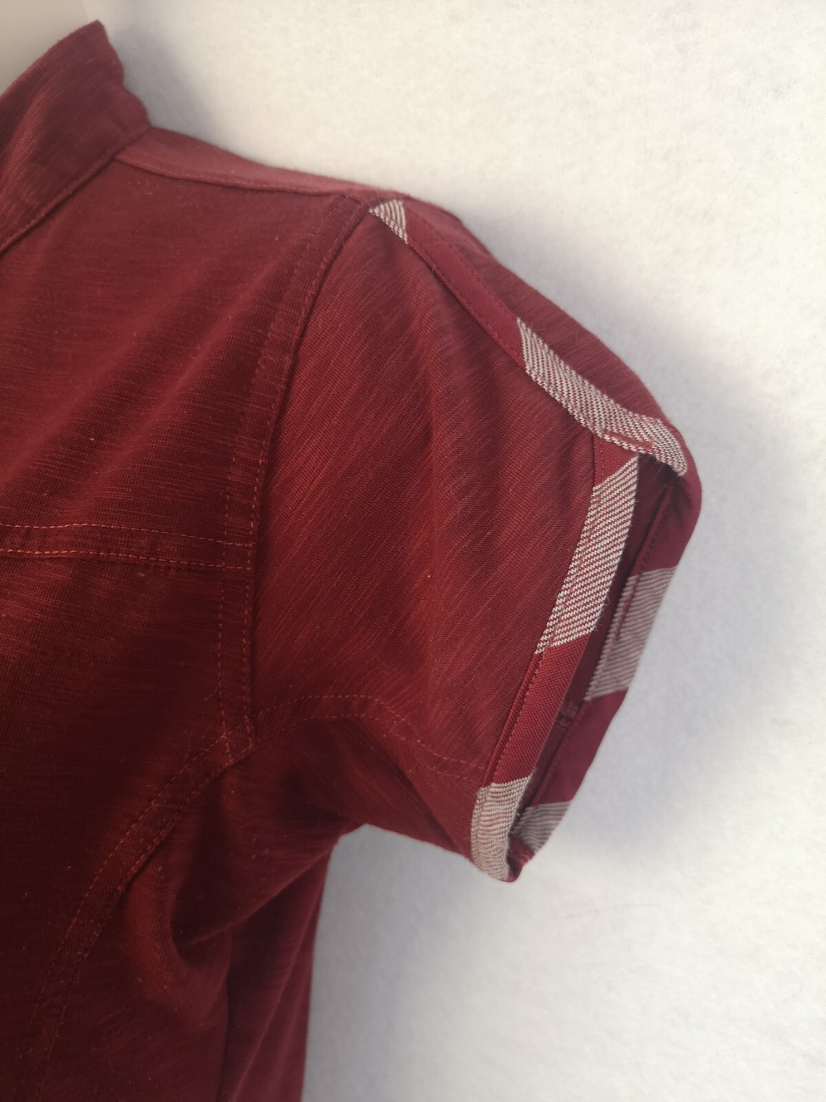 Club Ride CR Cycling Jersey Shirt Women’s XS Short Sleeve Maroon V-neck
