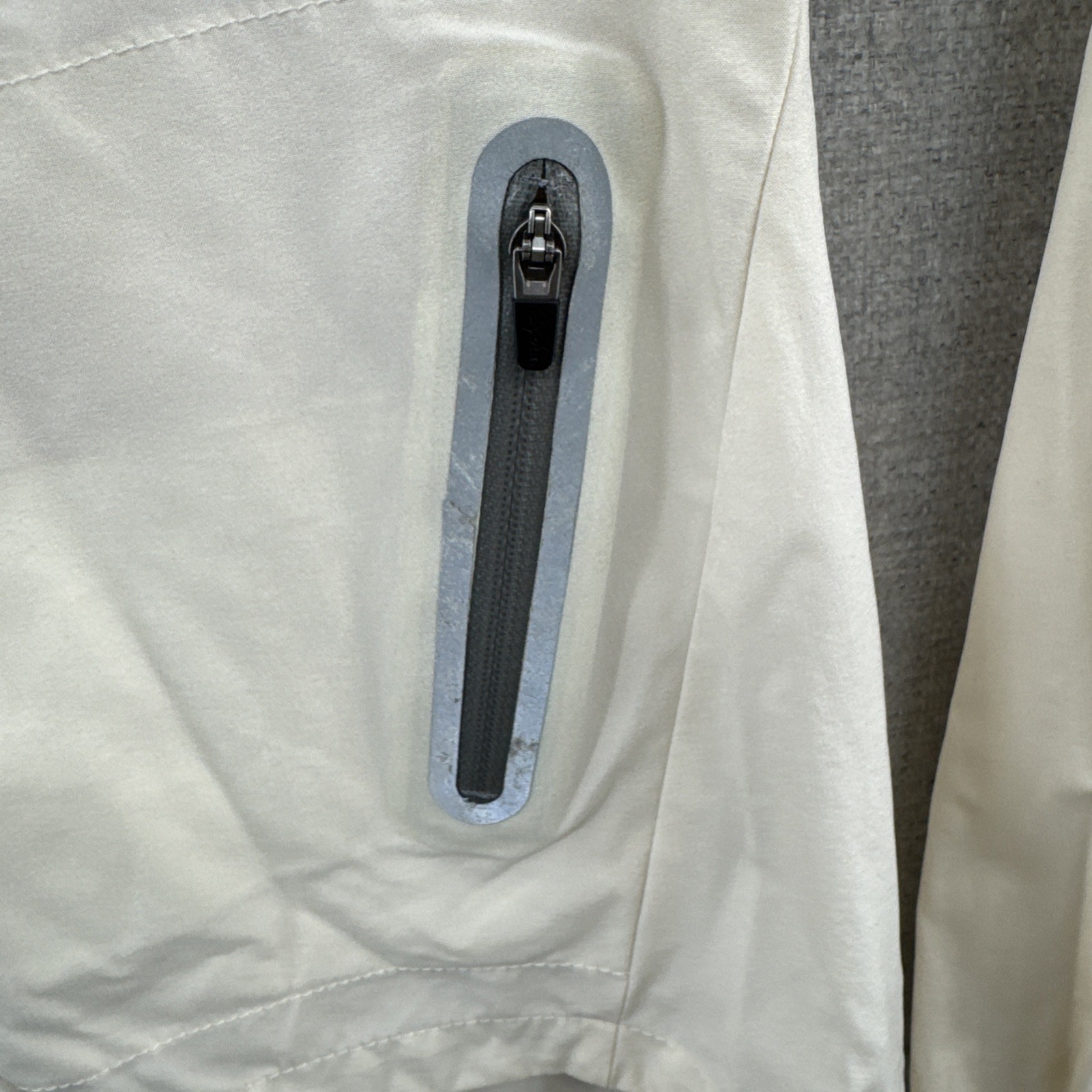 Rapha Stowaway Jacket Womens 10 Ivory Cycling Full Zip Windbreaker Lightweight
