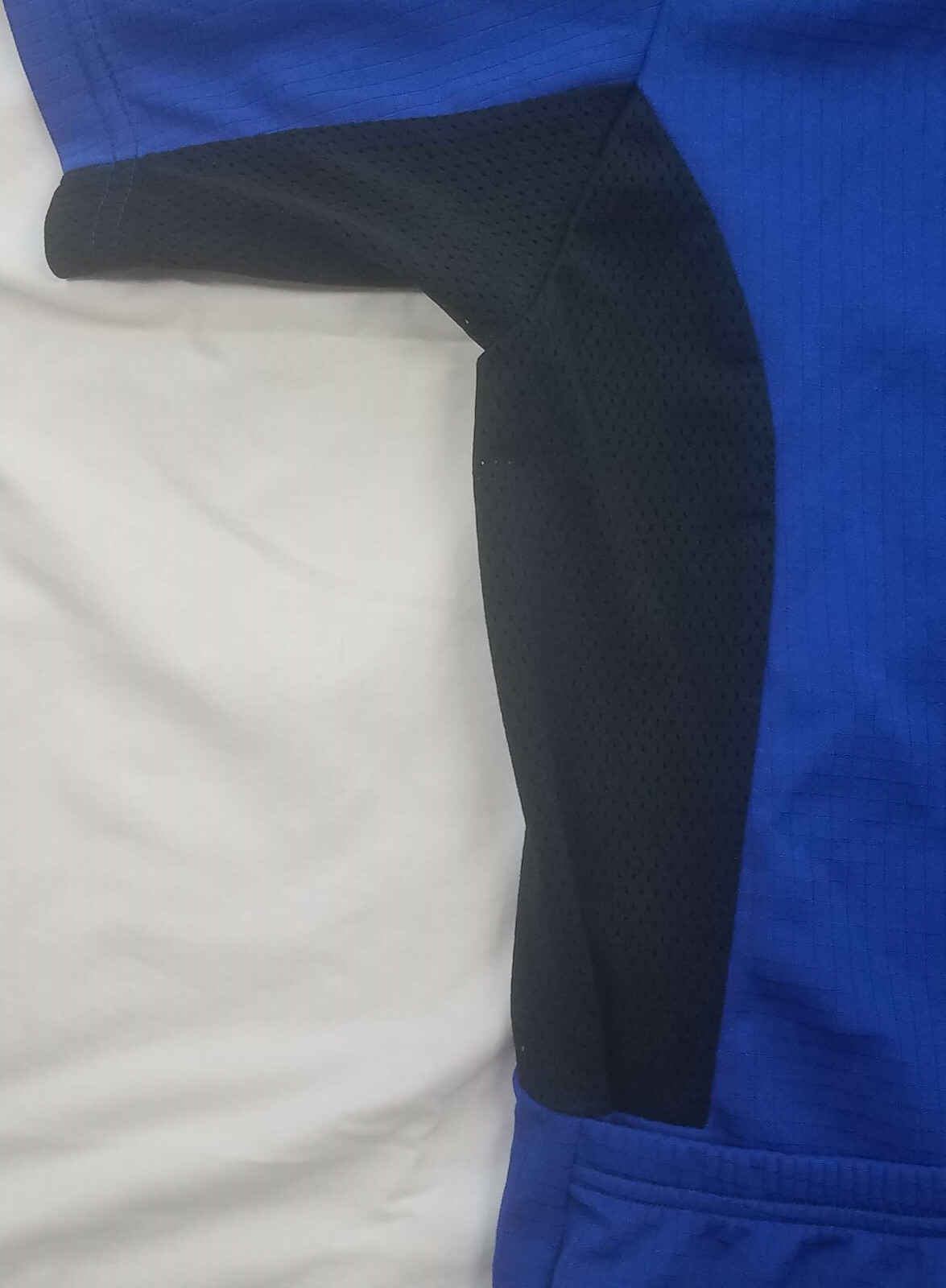 VTG REI Bicycle Cycling Jersey 1/8 Zip Rear Pouch Blue w Black Mesh Sq Stitch M