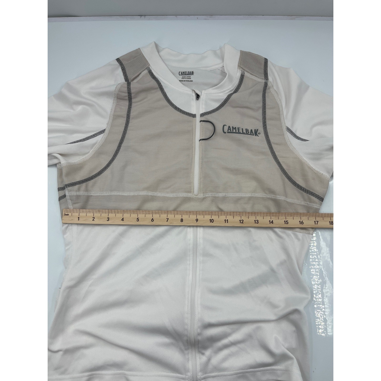 Vintage CamelBak Women’s Base Layer Cycling Jersey White Tan Quarter Zip SS L