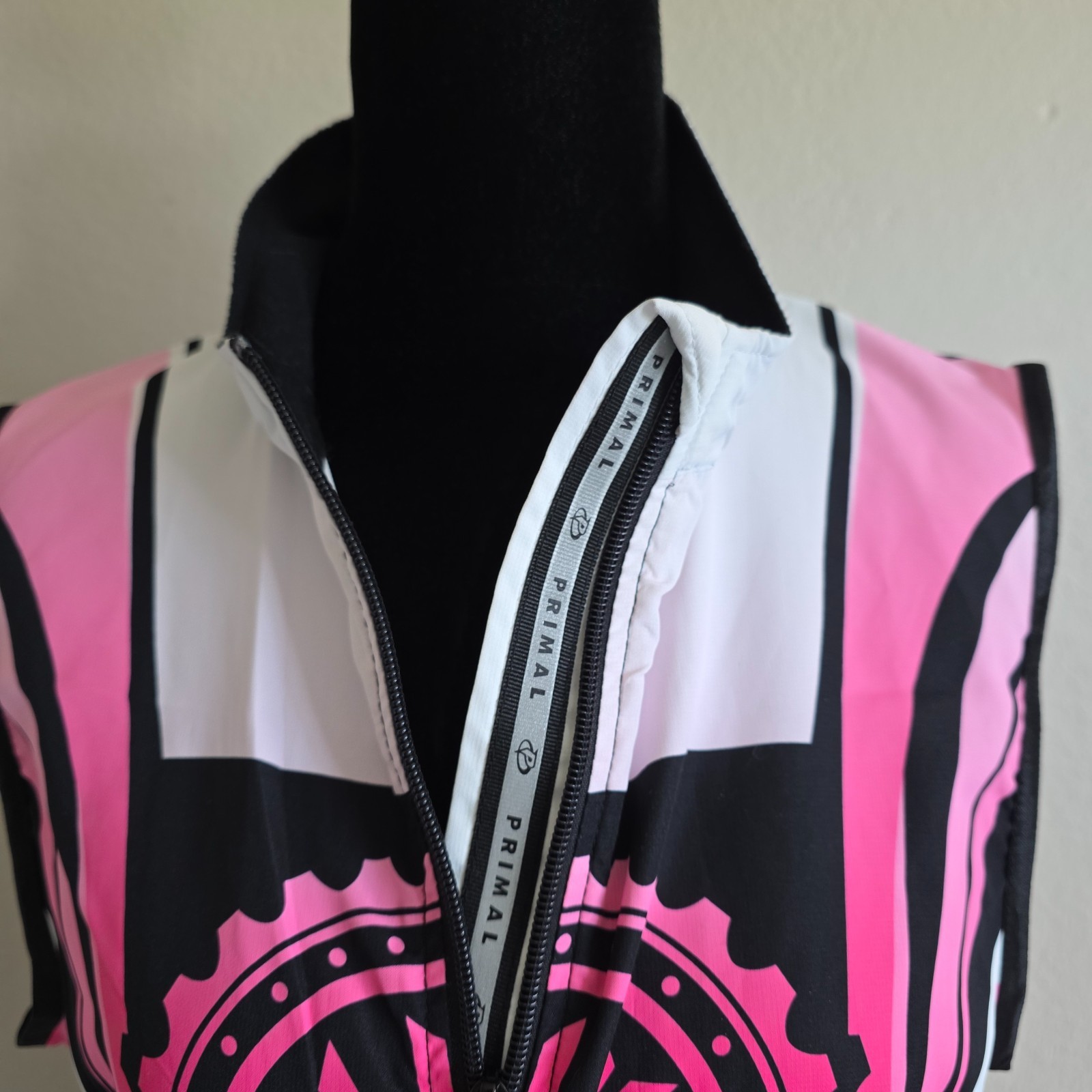 Primal Women’s Cycling Jersey Full Zip Bright Pinks Black Sleeveless Size M