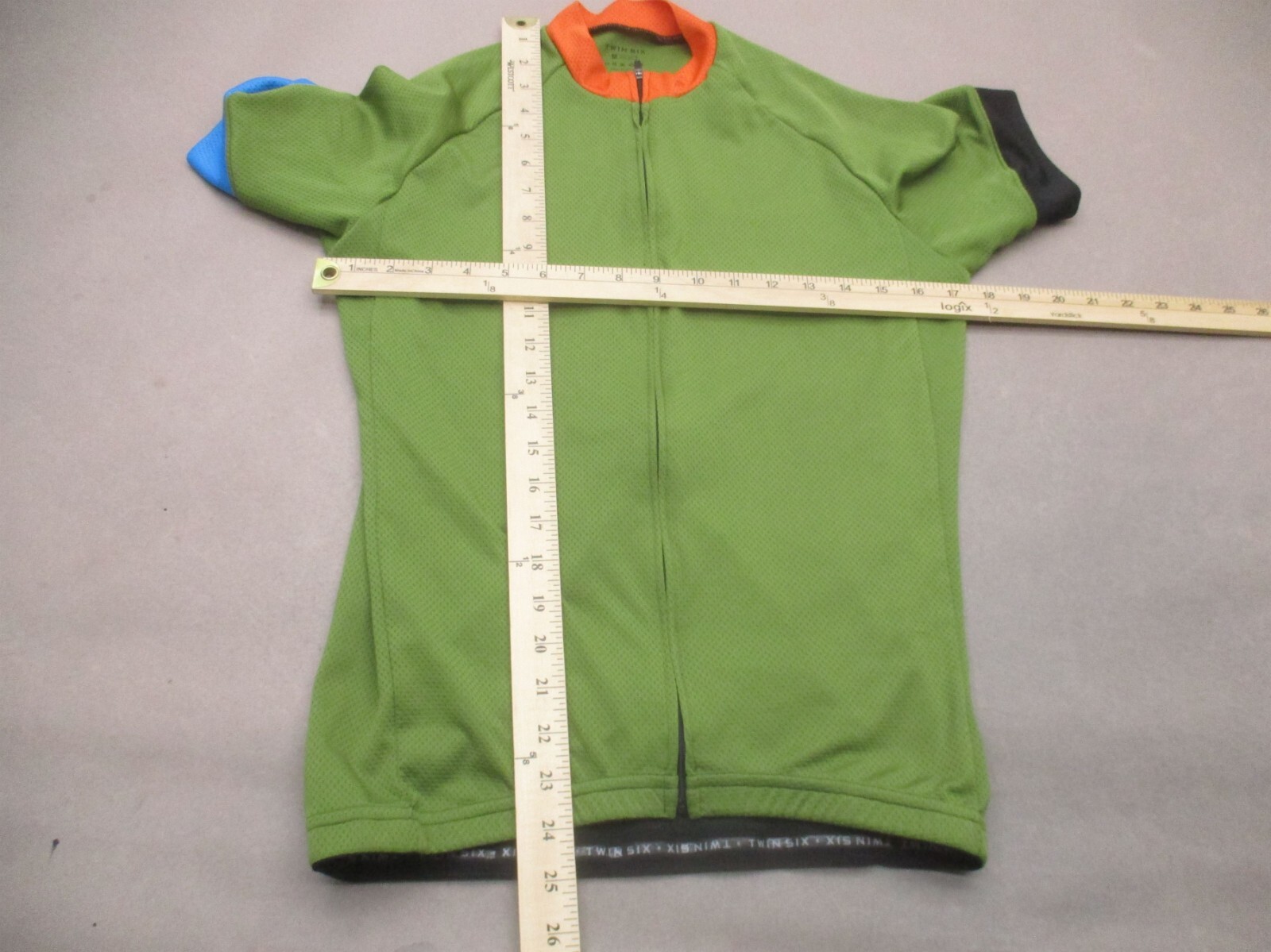 Twin Six Size M Men Zip Up Pocket Elastic Waist Short Sleeve Cycling Jersey 675