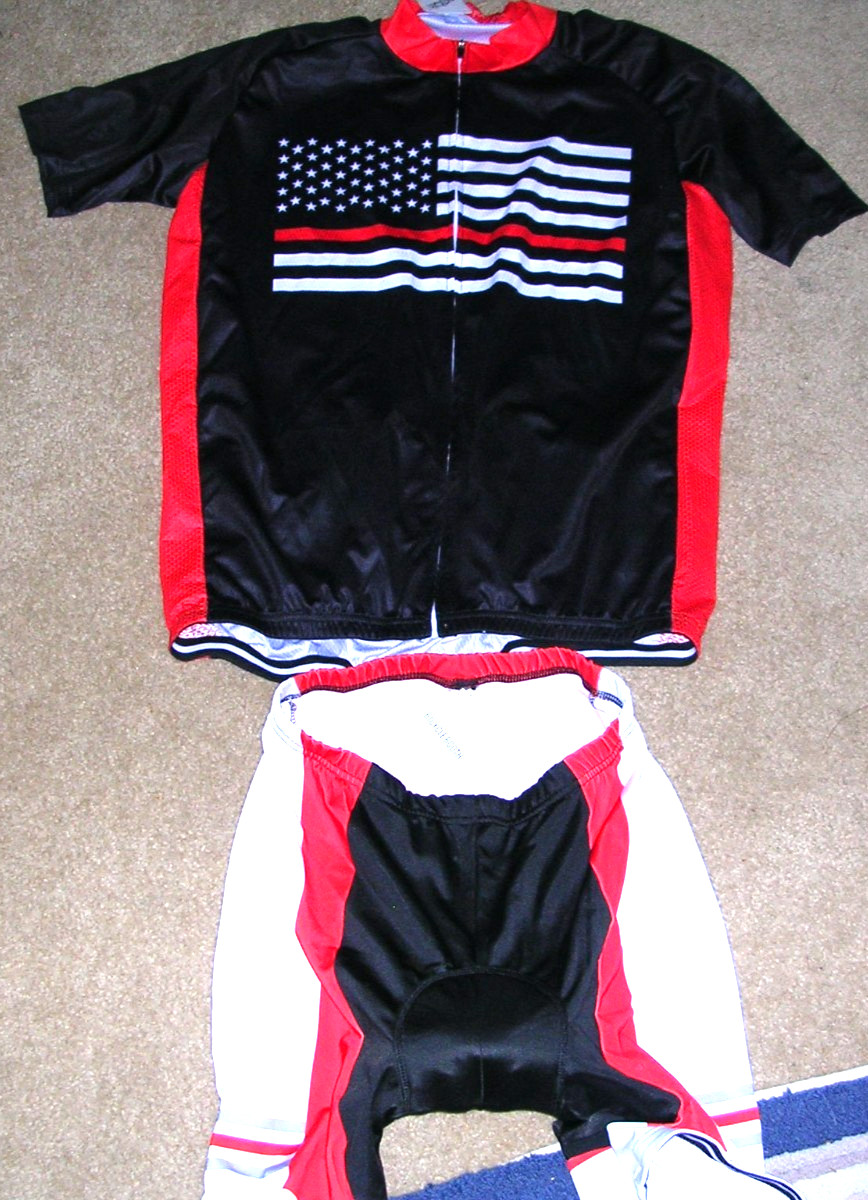 BICYCLE BOOTH MEN’S MATCHING PATRIOTIC JERSEY XXL AND SHORTS XL NEW WITH TAGS