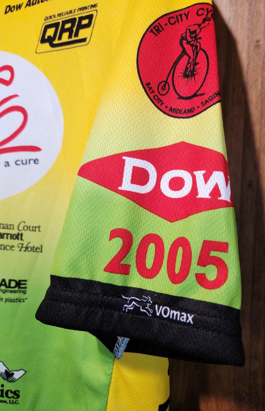 VOmax Multicolor Mens Cycling Jerseys DOW MS 150 Sizes Large / XXL Vtg DOW