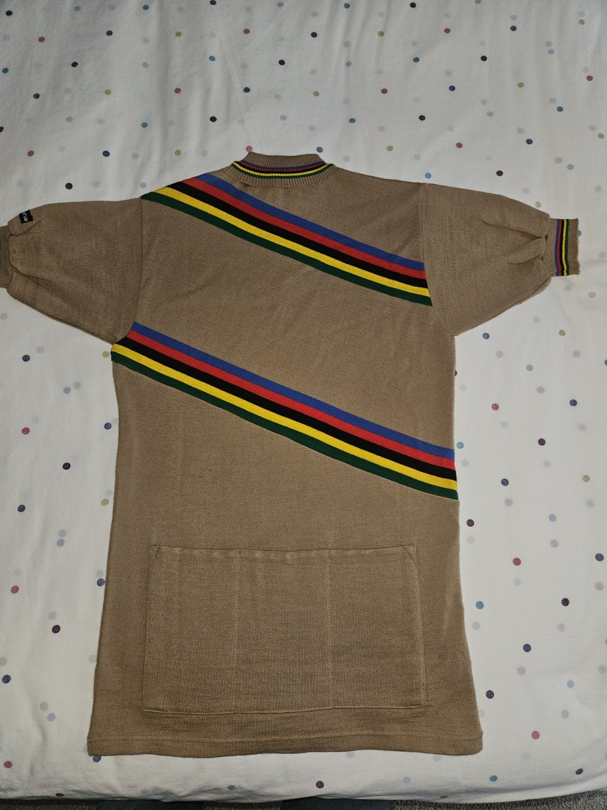Cycling Jersey, Tan, 80% wool, 50% acrylic, Size 5