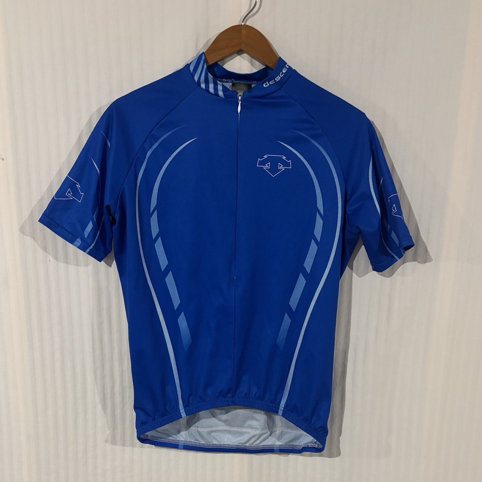 Descente Cycling Jersey Mens Medium H2ZERO Mock Neck 3/4 Zip Polyester KK-16