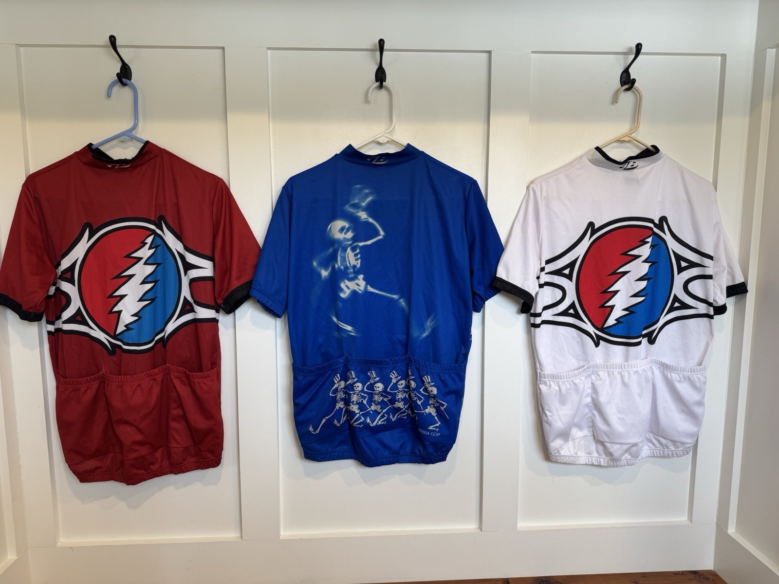 Grateful Dead Ride7B Cycling Jerseys, Set of Six in M, free socks with B.I.N.