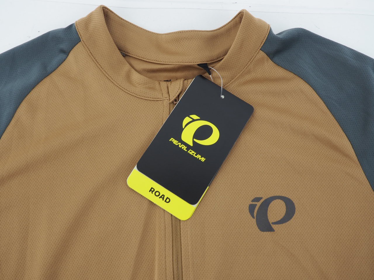 NEW! Pearl Izumi Quest Long Sleeve Cycling Jersey Men’s Medium Tan / Gray