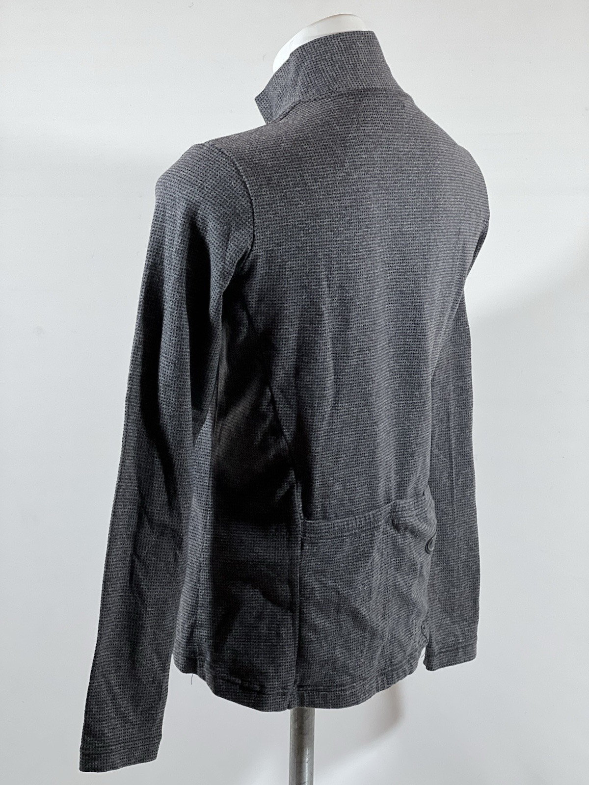 REI Cycling Jersey Womens Medium Gray Long Sleeve Gorpcore Athleisure Bike