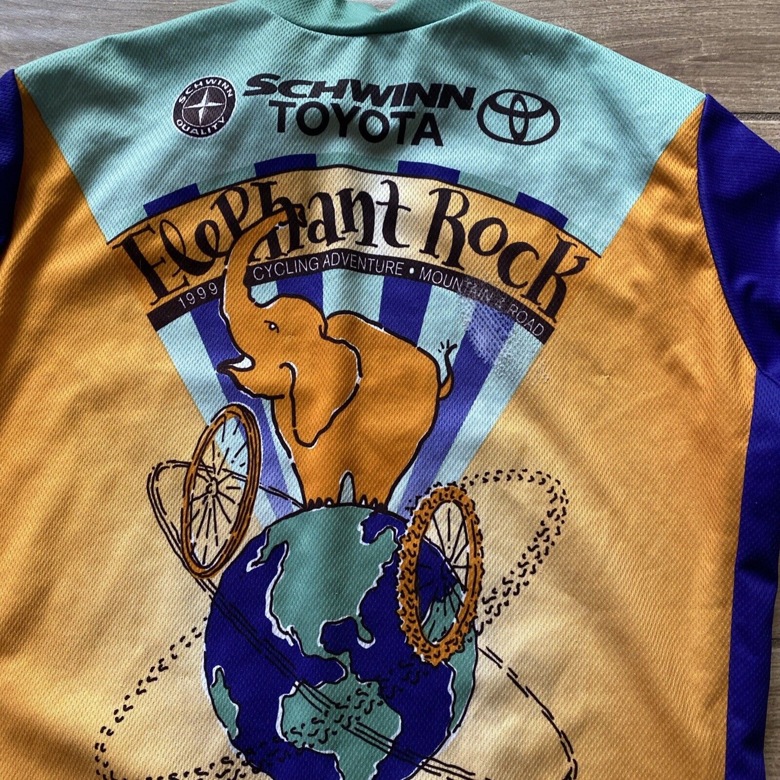 Vintage 90’s Pearl Izumi Elephant Rock Castle Rock CO cycling jersey, Large USA