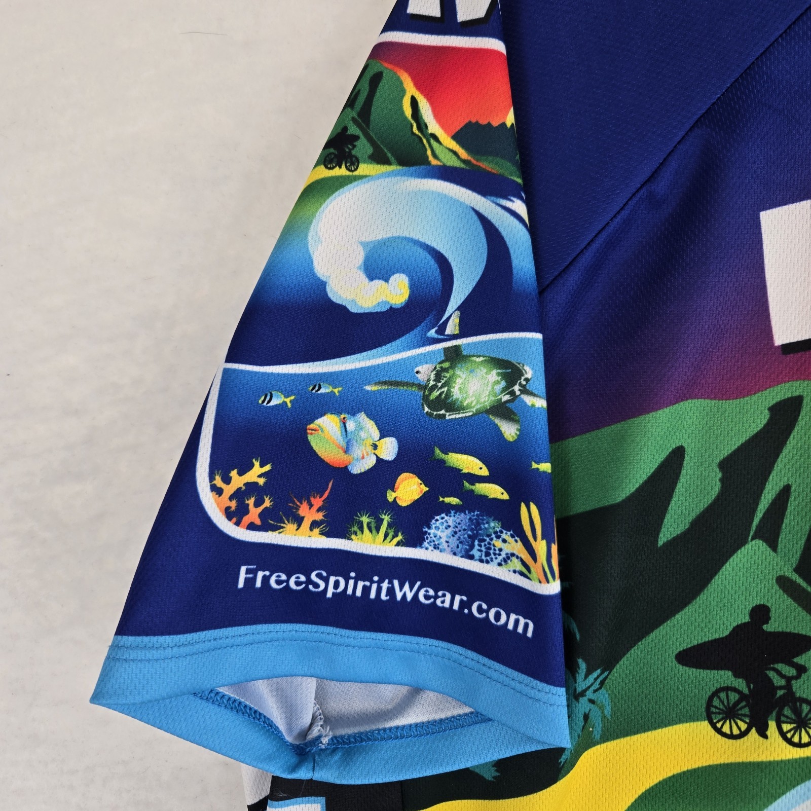 Free Spirit Wear Hawaii Men XL Cycling Jersey Short Sleeve UV Wicking 3 Pockets