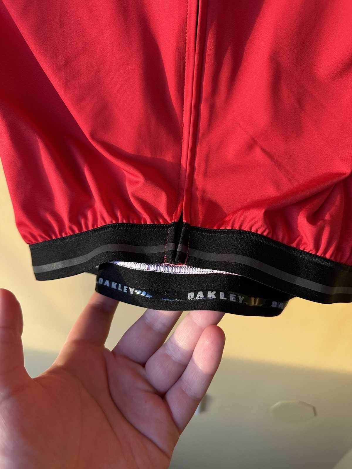 OAKLEY Cycling Endurance Red Line Jersey MSRP $130 size M men