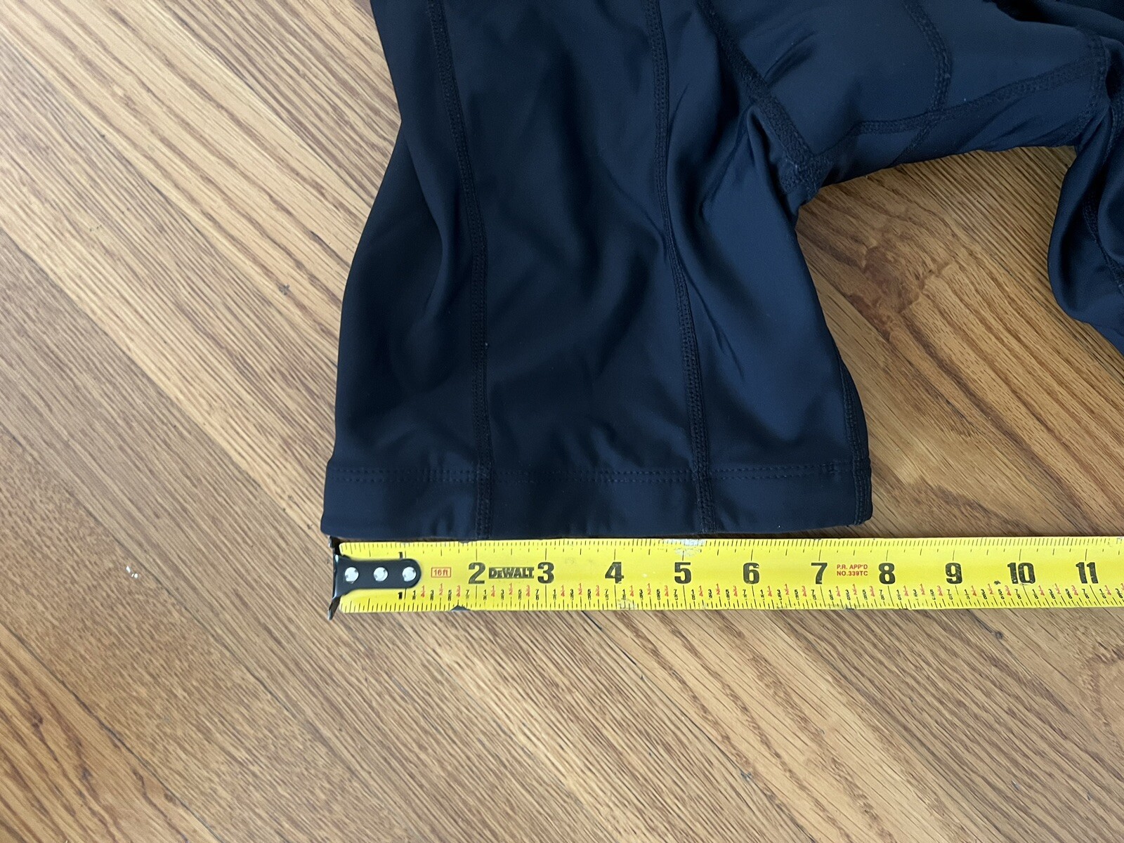 Performance NEW No Tags Gel Women’s Cycling Shorts Stretch Padded. Elastic Hems