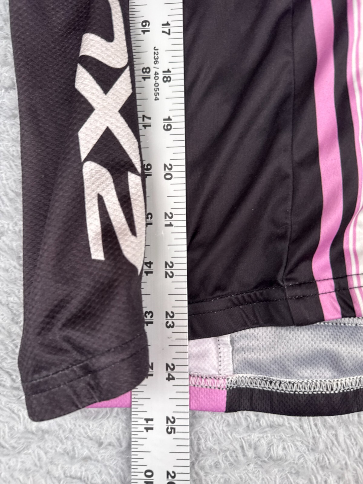 2XU Cycling Jersey Womens Medium Pink Black 1/2 Zip Short Sleeve 100% Polyester