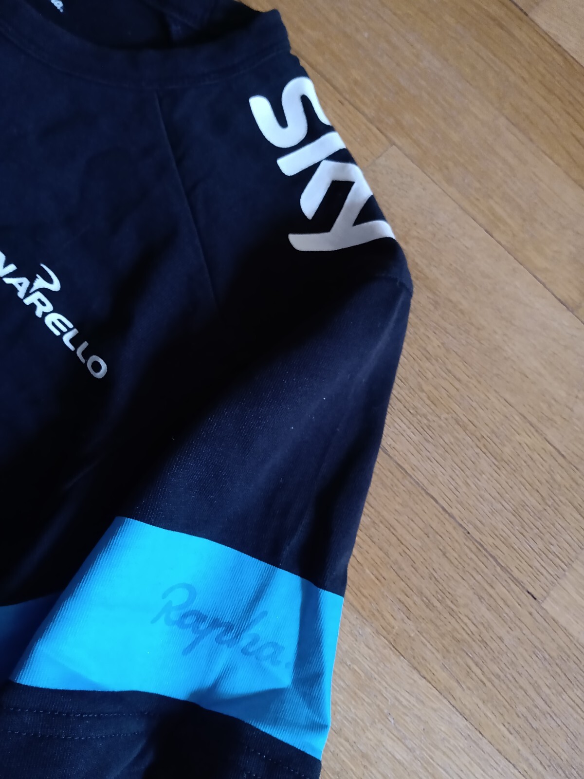 Jersey Rapha Sky Pro Cycling Pinarello Size ‘XS’ 100% Cotton Short Sleeve Shirt
