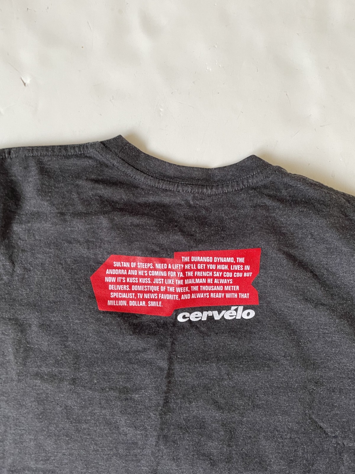 Cervelo Sepp Kuss 2023 Vuelta a España Champion T-shirt Size Small Gray