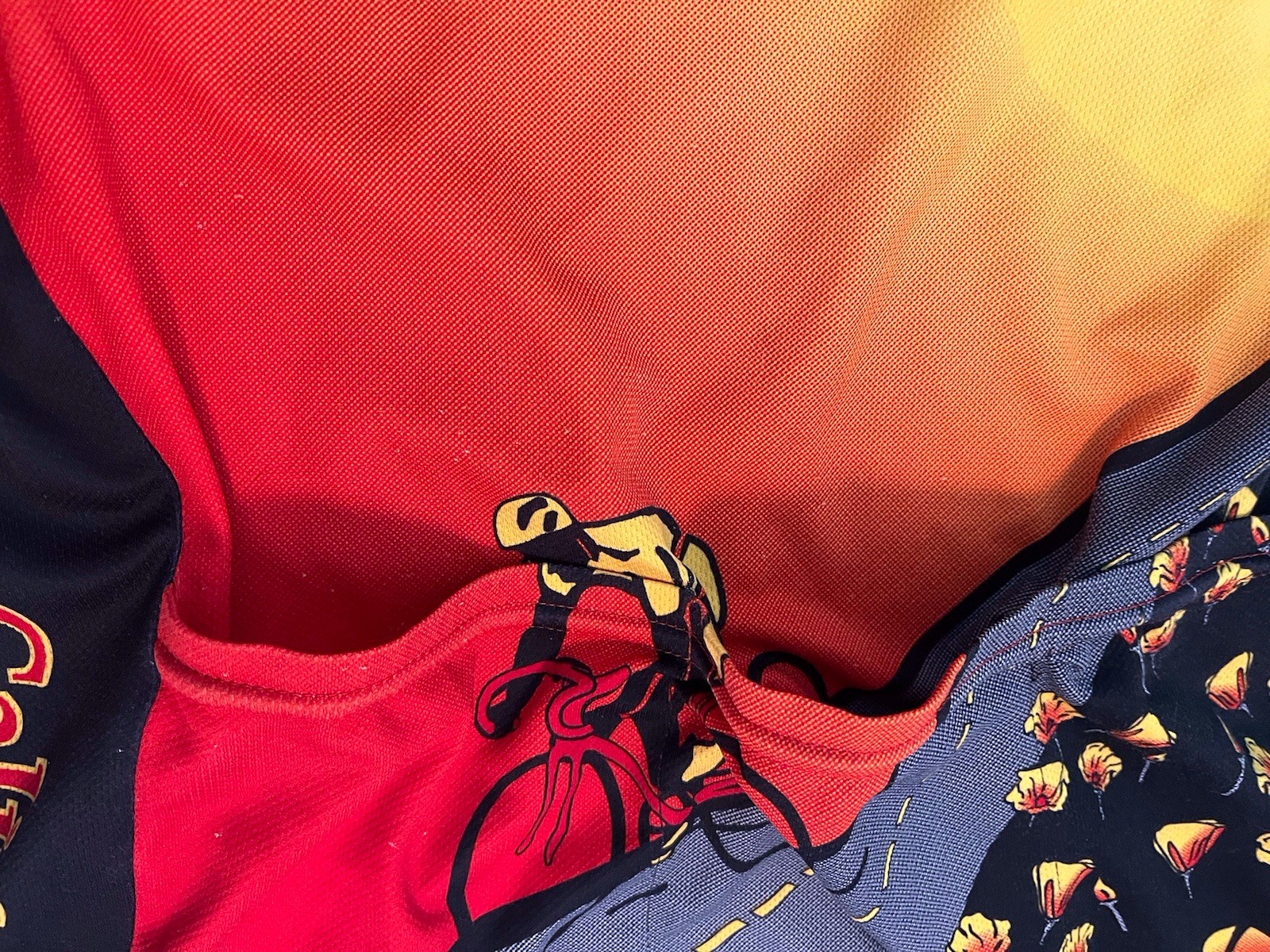 4/FOUR Women’s Cycling Jerseys Size Large Volea Airies Micro Plus Back Pockets