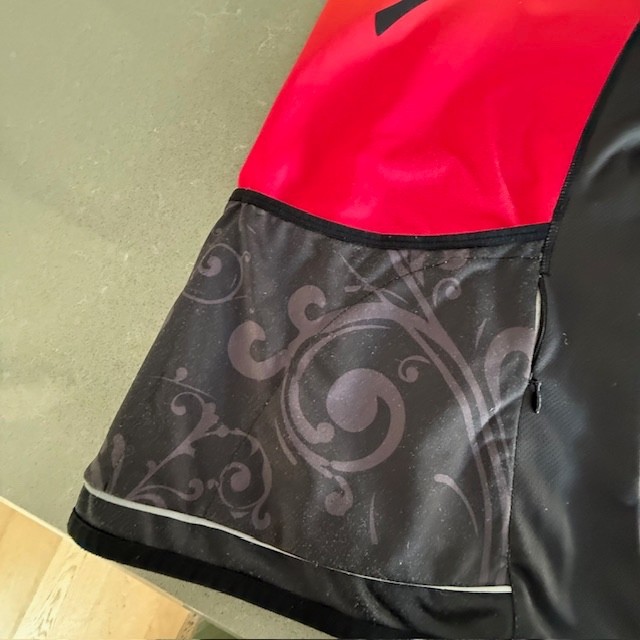Woman’s TRAYL Long Sleeve Road Jersey Full Zip with Pockets XL