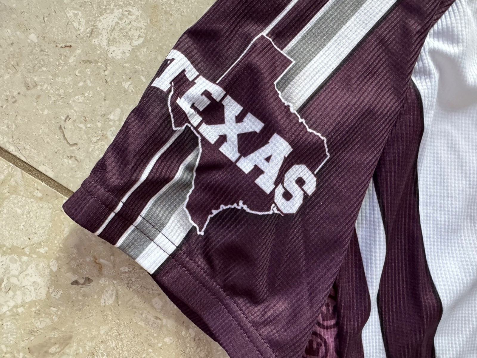 Canari 1/2 Zip Cycling Jersey TEXAS Logo Men’s Large Maroon Gray White