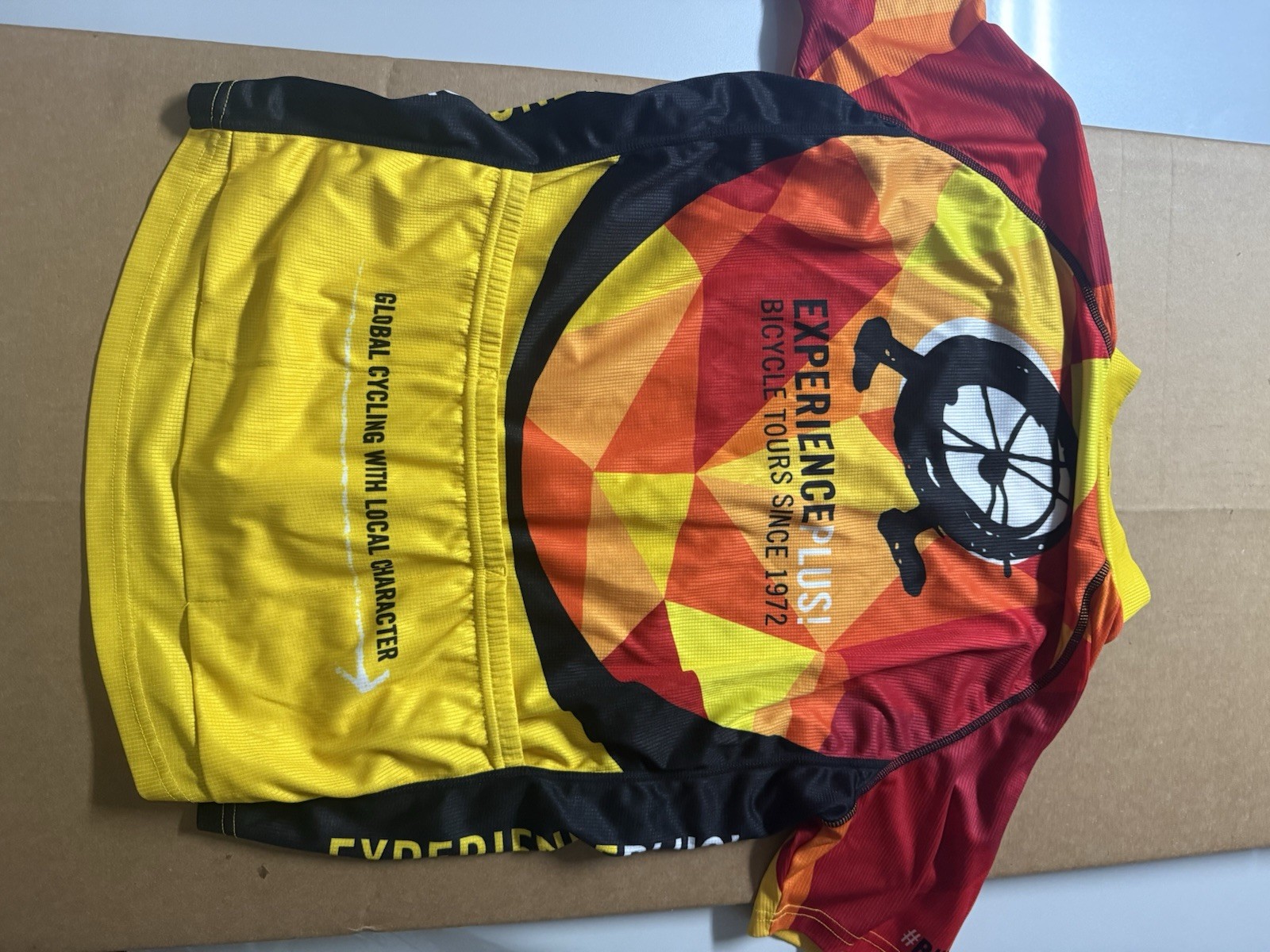 Be Primal Red Orange Experience Plus bicylist shirt size M Cycling Jersey