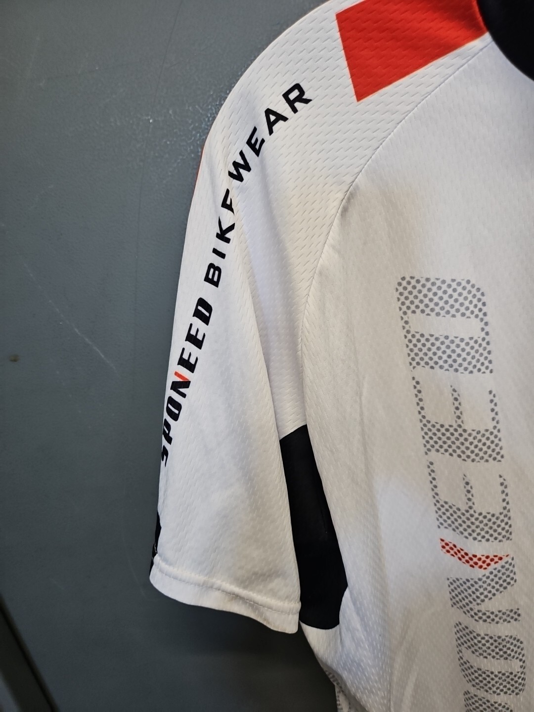 Mens Sponeed Bike Wear Full Zip Shirt White Black And Red Sz XXL
