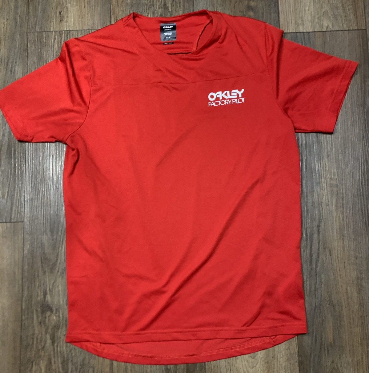 Oakley Factory Pilot Lite MTB Jersey Mens S Red Regular Fit Performance Cycling