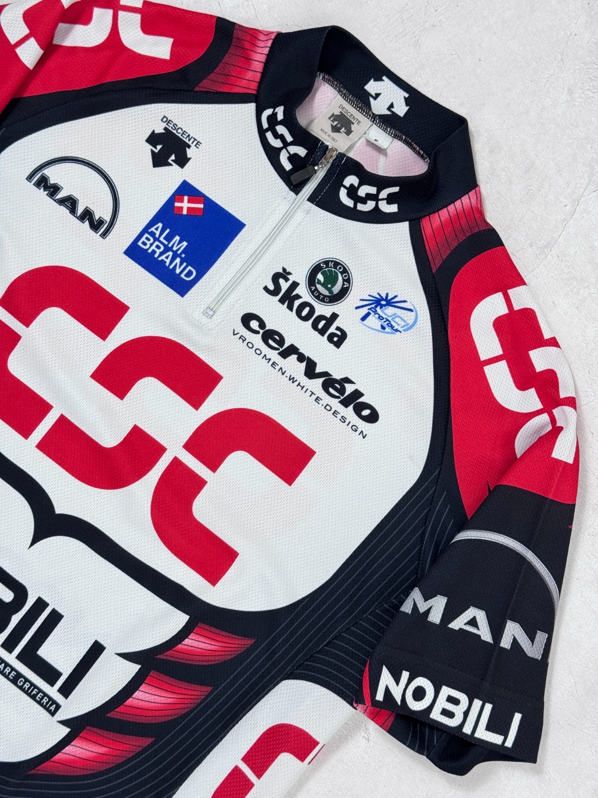 Descente Team CSC Skoda Man UCI Nobili Cervelo Cycling Jersey size 5 / M