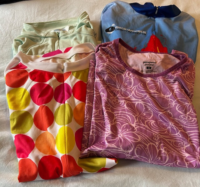 *Price Drop*—Women VTG cycling wear lot – Pearl Izumi Hawaii Patagonia