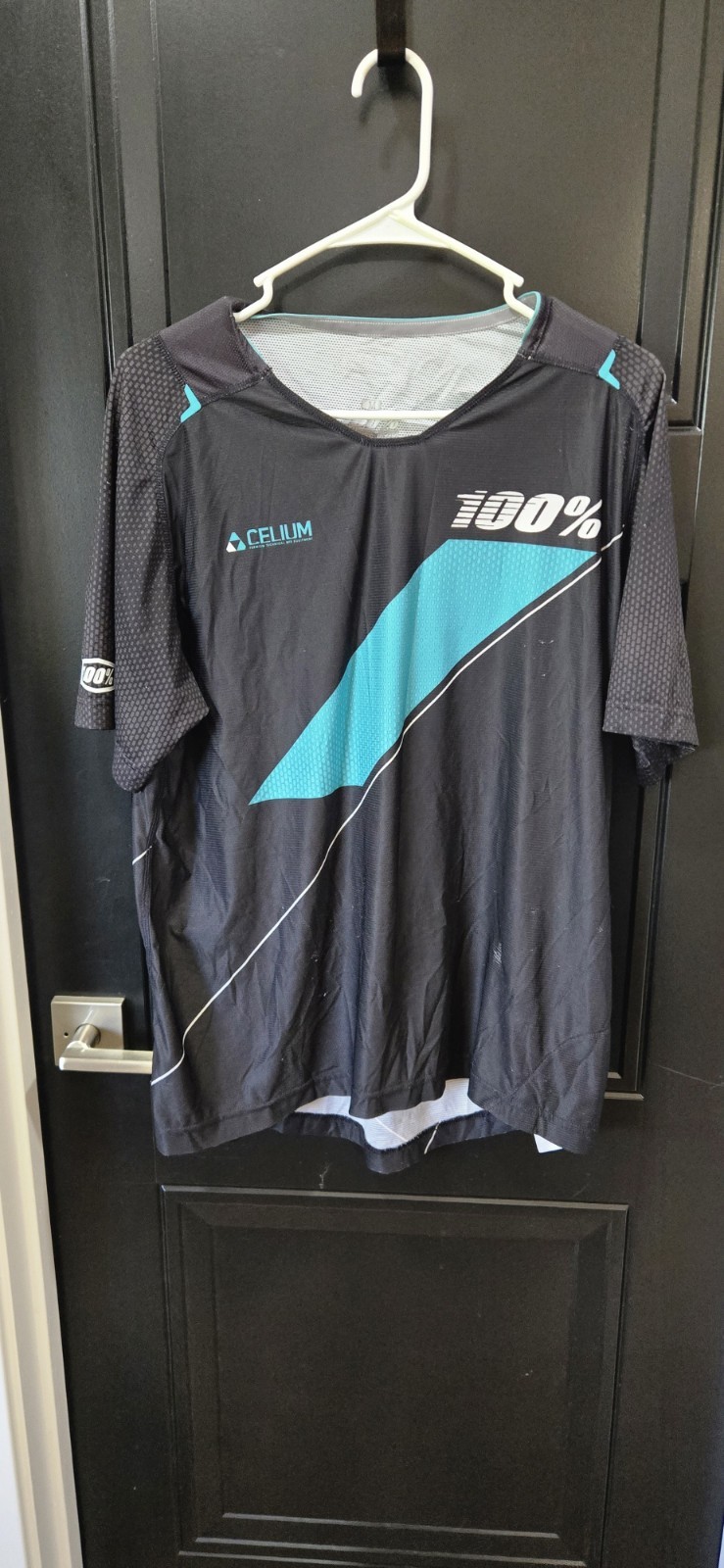 100% Cycling Jersey Black/Blue Short Sleeve Lightweight Polyester Crew Neck M