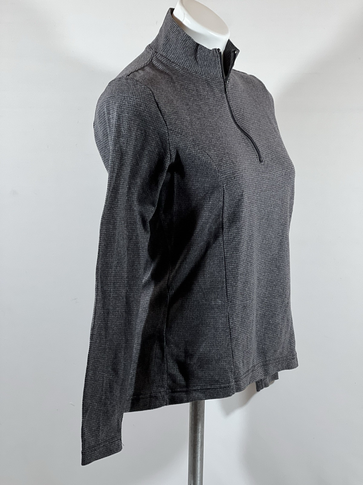 REI Cycling Jersey Womens Medium Gray Long Sleeve Gorpcore Athleisure Bike