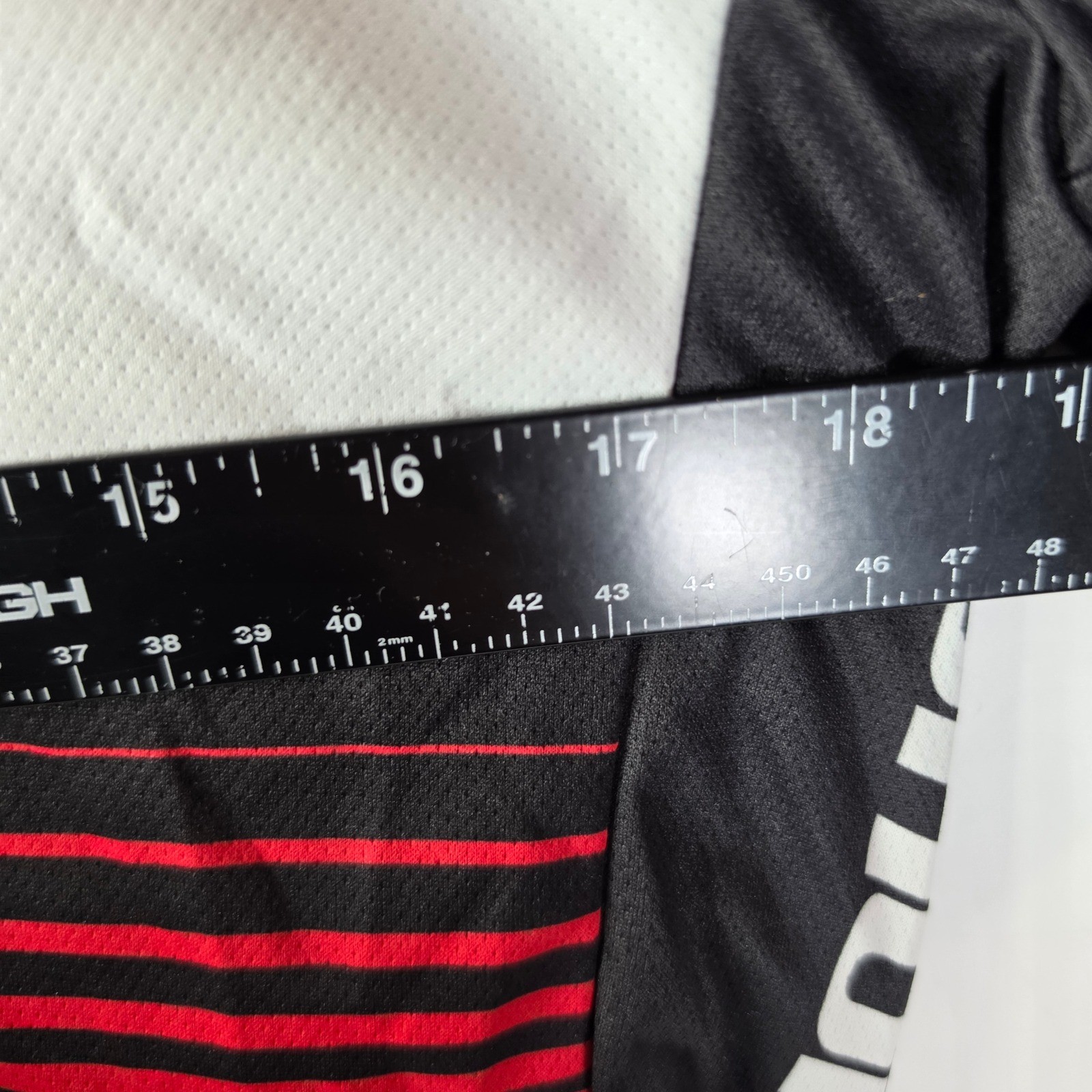 Squadra Fleet Feet Sports Cycling Jersey Mens Medium Red Black On Ur Left Bike