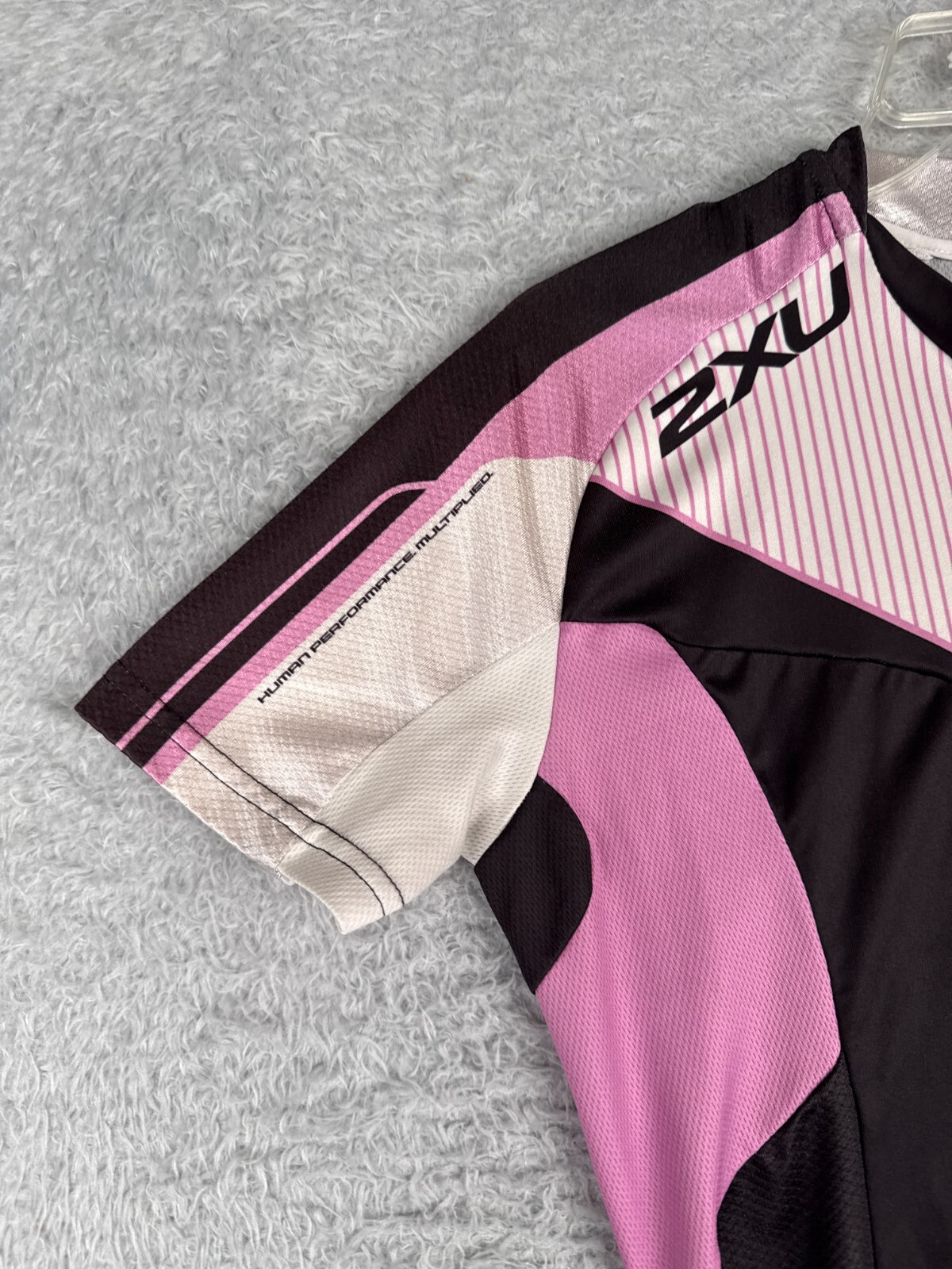 2XU Cycling Jersey Womens Medium Pink Black 1/2 Zip Short Sleeve 100% Polyester