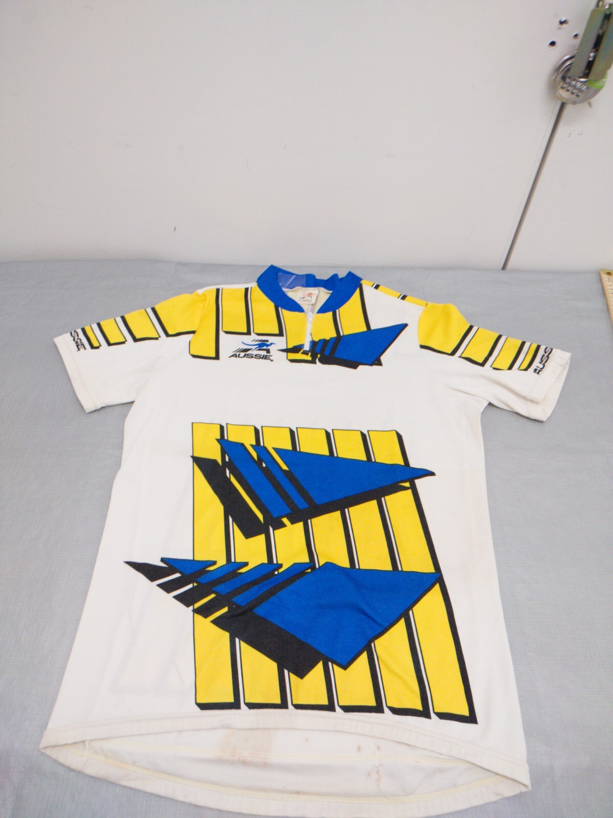 Cycling Jersey. Aussie White yellow blue. Size L