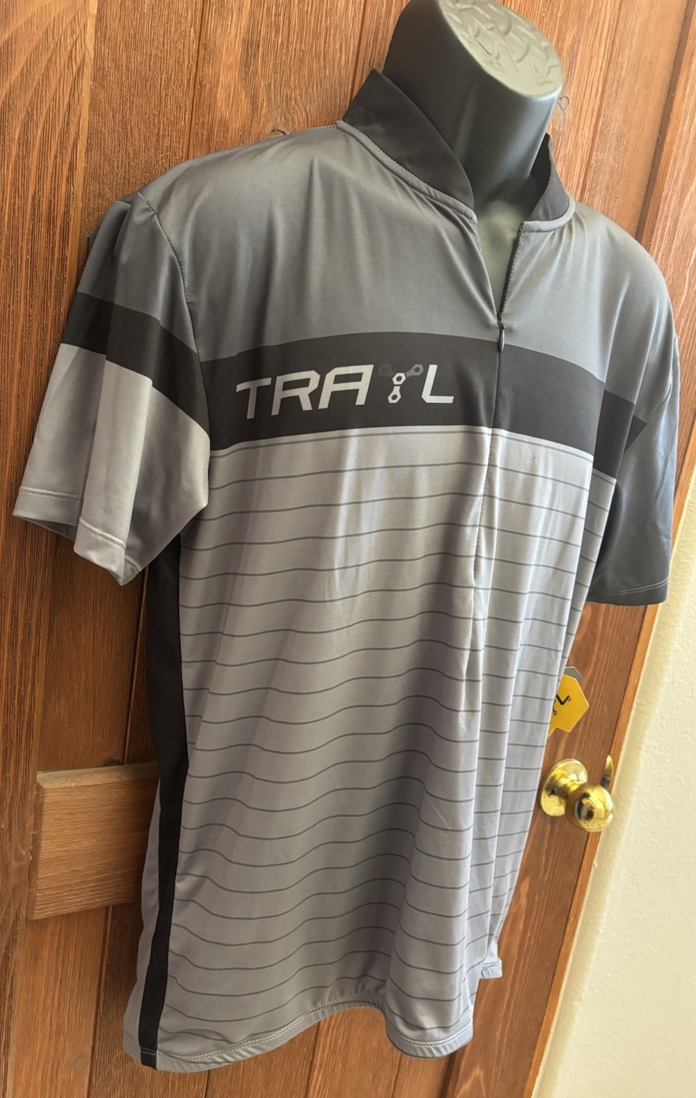 Trayl Bike Wear Cycling Men’s Jersey Size M Black Stripe Gray 1/2 Zip