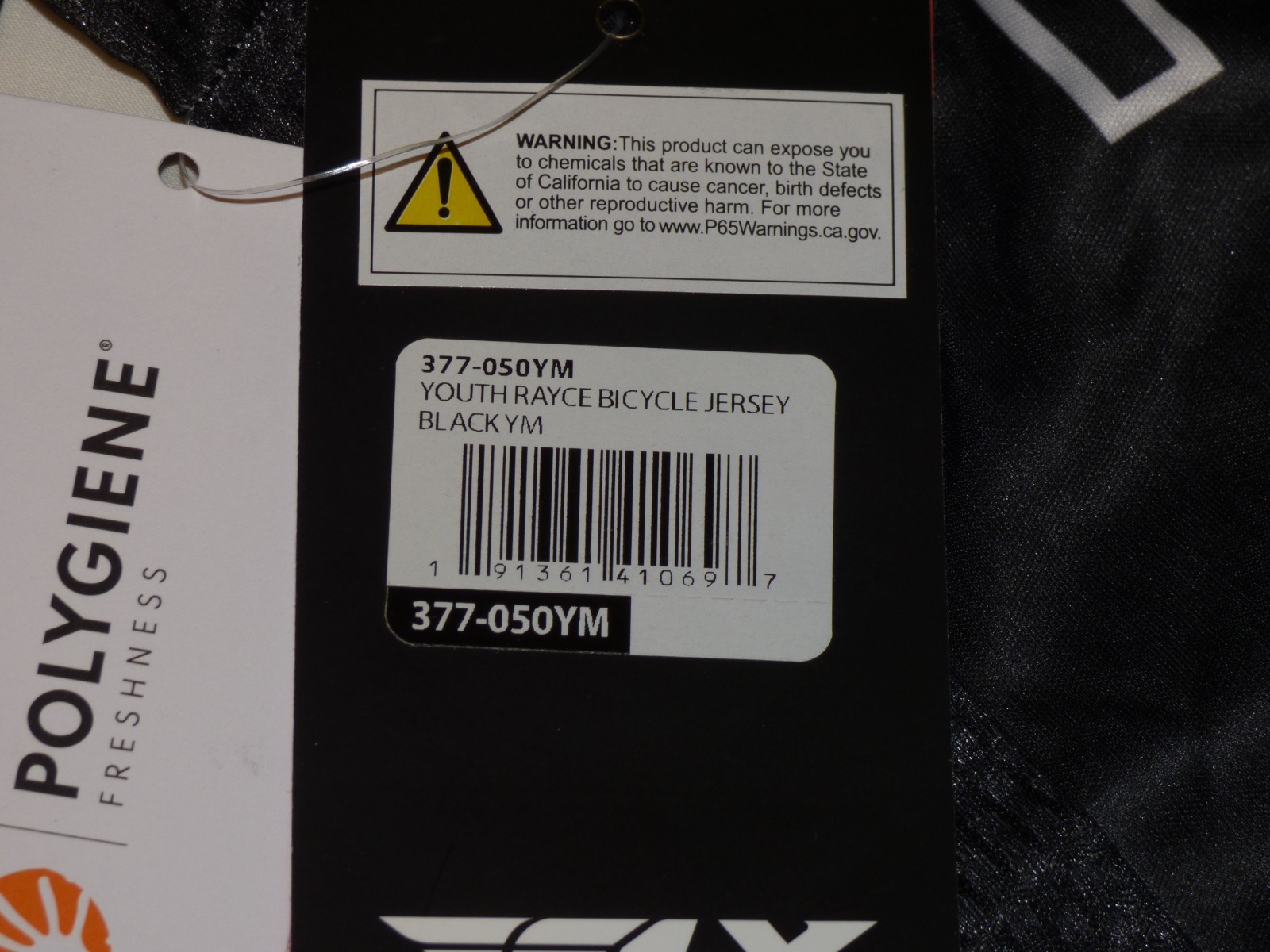 New FLY RACING Youth Medium RAYCE Jersey BLACK Athletic Fit NIP Bicycle Bike