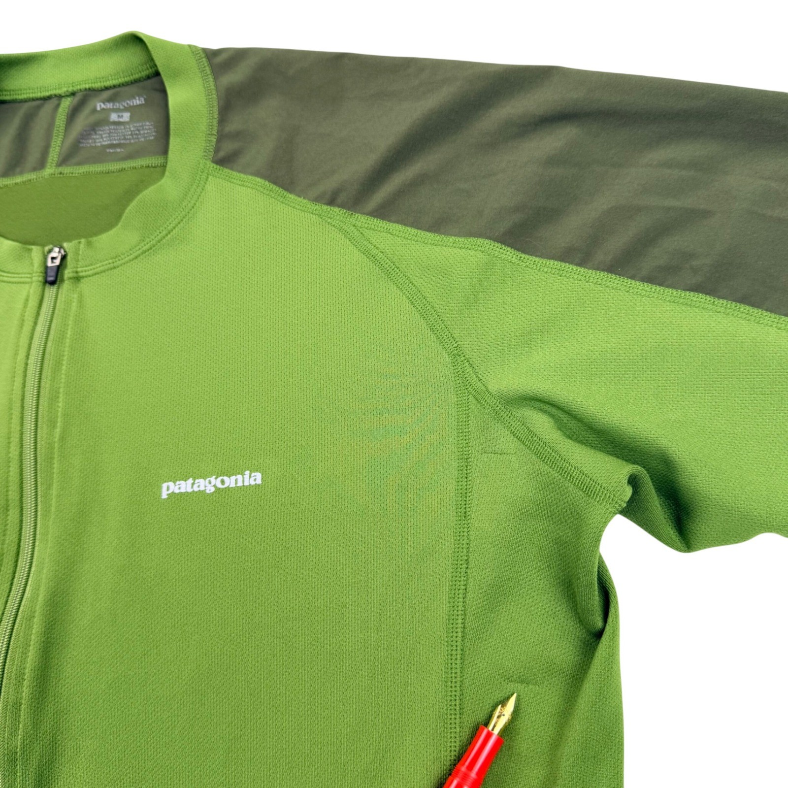 Patagonia 1/4 Zip Jersey Men Medium Green 24335S8 Short Sleeve Athletic