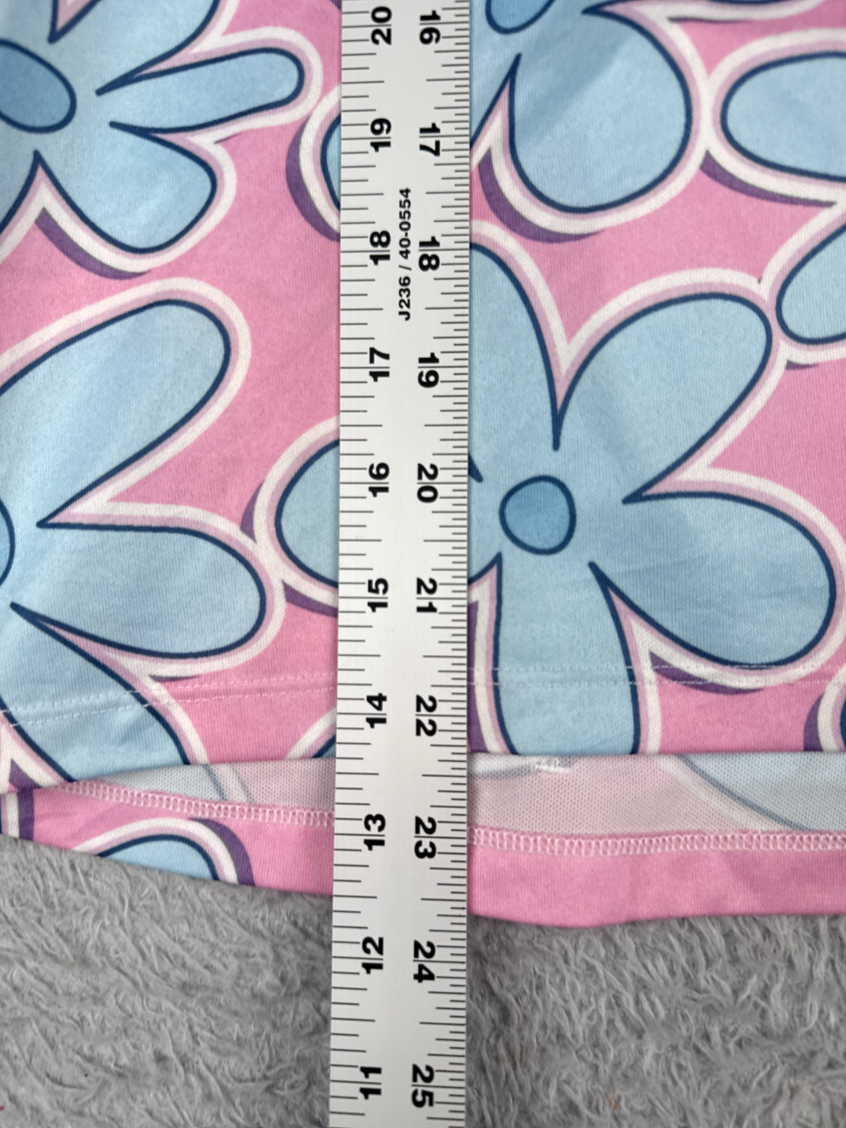 REI Cycling Jersey Women Medium Pink Blue Floral 1/2 Zip Polyester Pockets