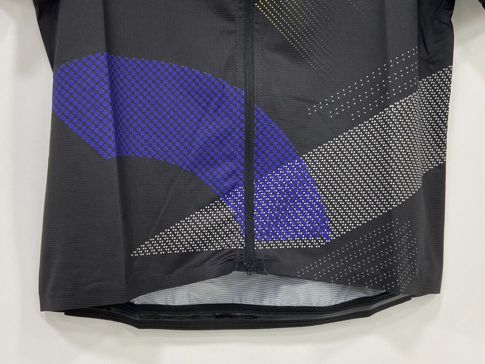 Look Iconic Limited Edition Breathability 50+UV Cycling Jersey (Size XS-XXL)
