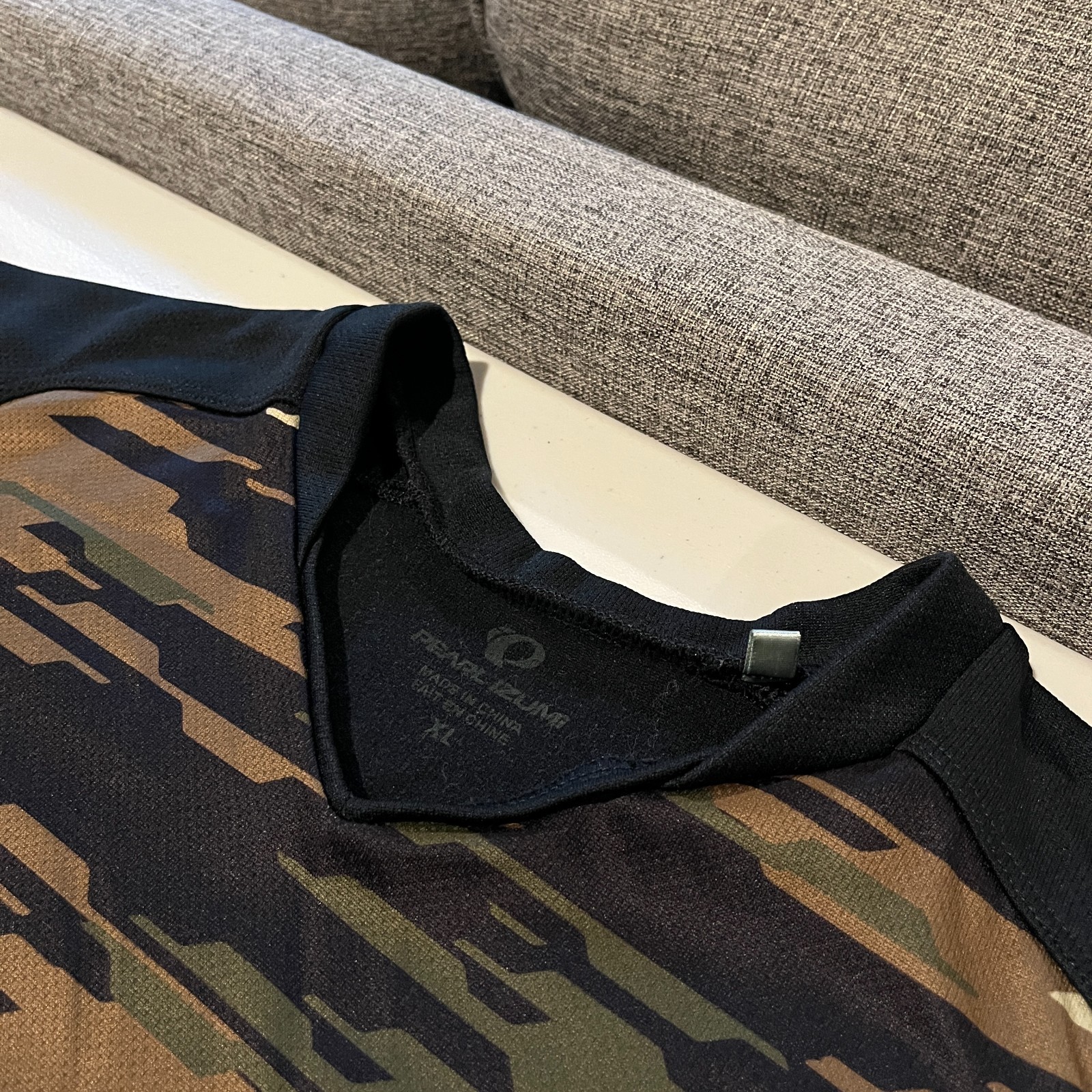 Pearl Izumi Cycling Jersey Mens XL Long Sleeve Performance MTB Camouflage Green
