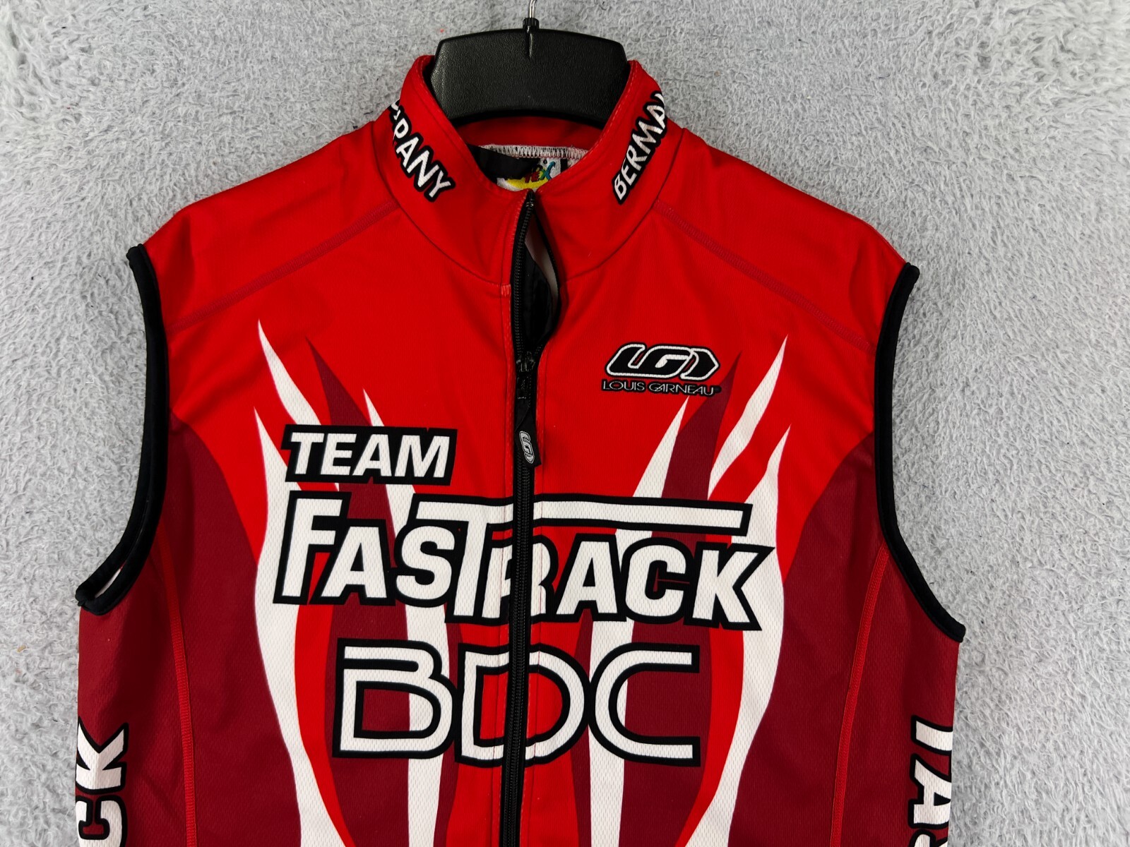 Louis Garneau Cycling Jersey Adult Medium Red Sleeveless Full Zip 100% Polyester